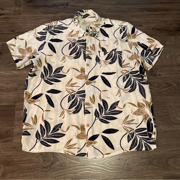 Molokai / Lanikai Vintage 100% Rayon Shirt -White and Navy palms Hawaiian shirt - Picture 2 of 7